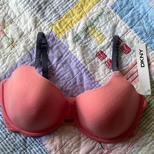 BRAND NEW WITH TAGS “deminette” DKNY bra 36D